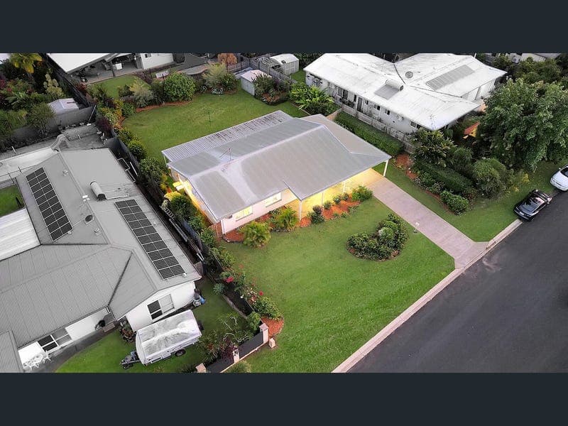11 Ebony Street, Redlynch — photo 1 of 5