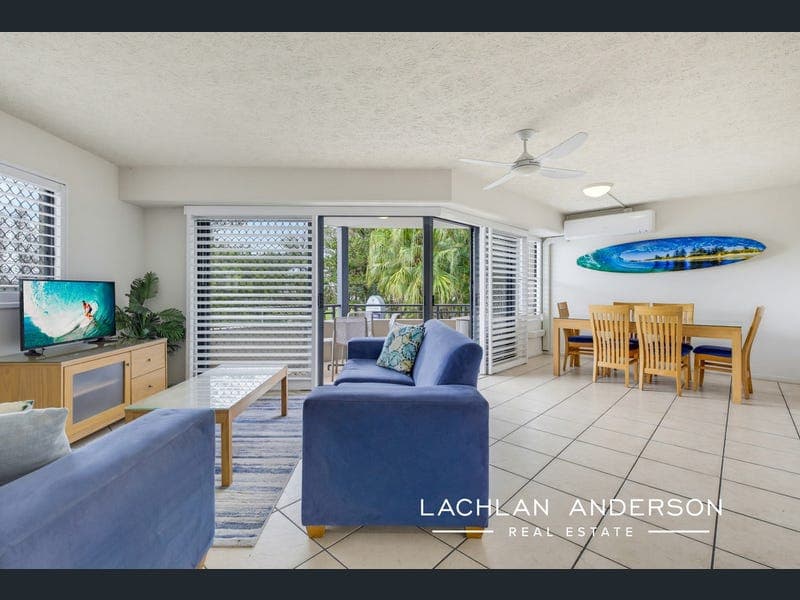 17/6 Beerburrum Street, Dicky Beach — photo 1 of 5