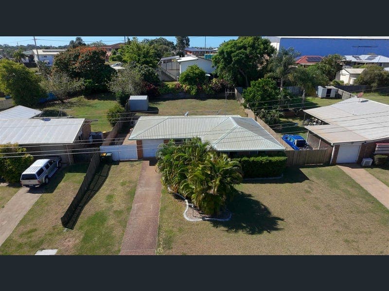 7 Hilltop Parade, Avoca — photo 1 of 5