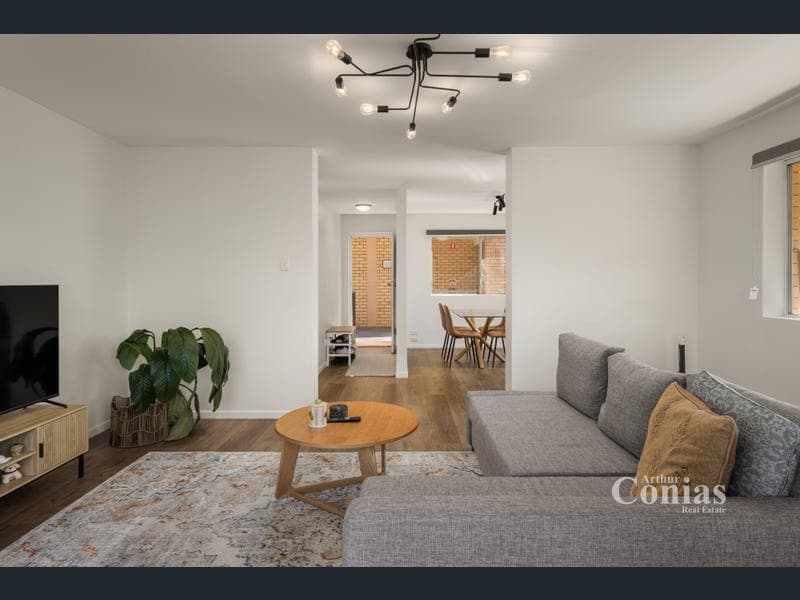 4/27 Maryvale Street, Toowong — photo 1 of 5