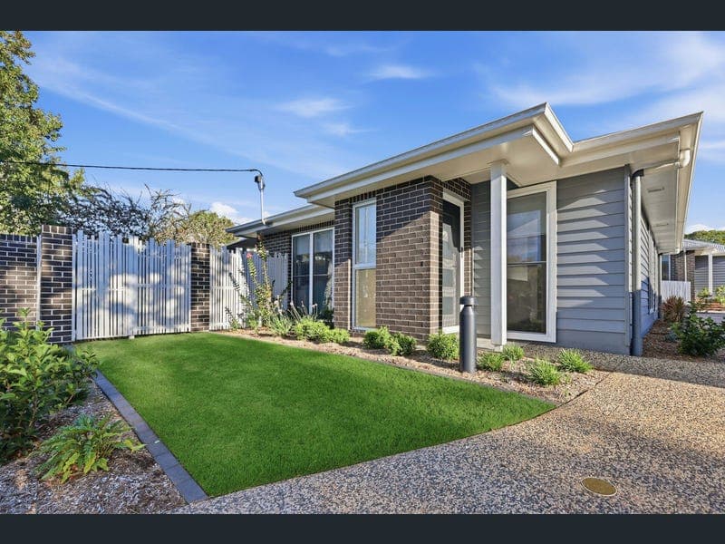 200 Jellicoe Street, Newtown — photo 1 of 5