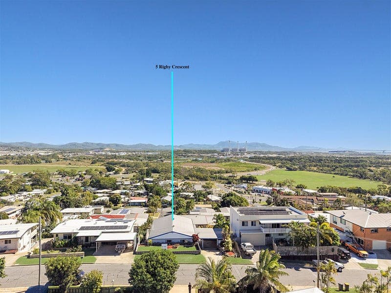5 Rigby Crescent, West Gladstone — photo 1 of 5
