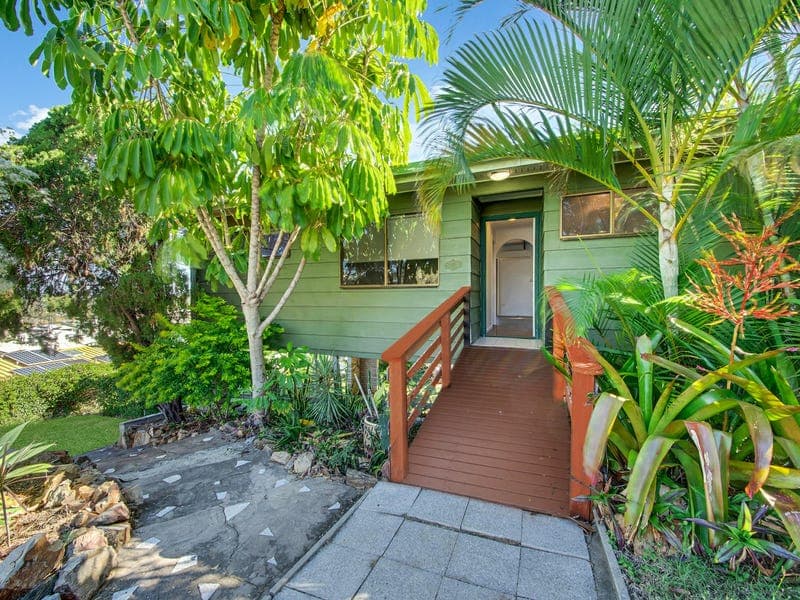 19 Sayre Crescent, Boyne Island — photo 1 of 5