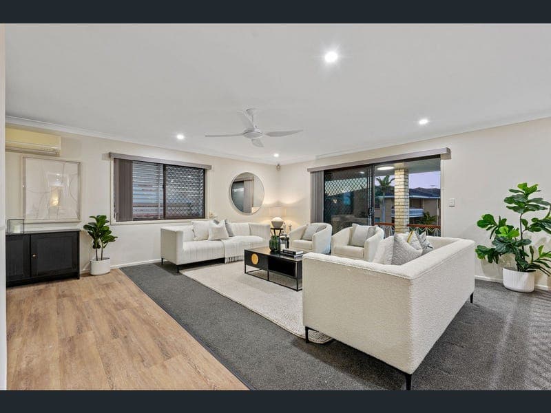37 Swanfield Street, Macgregor — photo 1 of 5