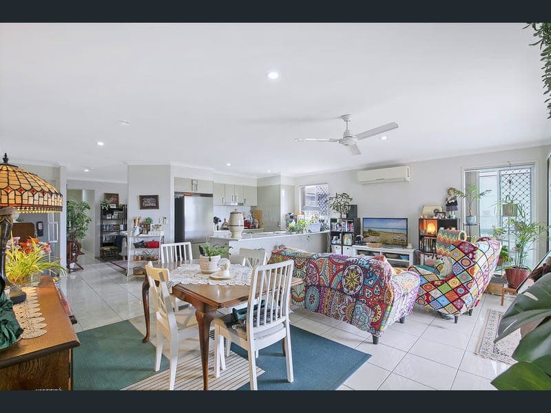 72 Fern Parade, Griffin — photo 1 of 5