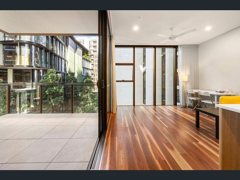 70603/25 Mollison Street, West End — photo 1 of 5