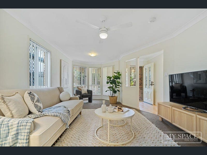 22 Shillington Place, Wishart — photo 1 of 5