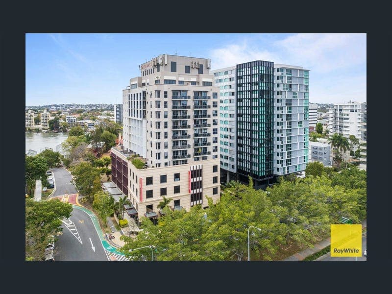 701/188 Shafston Avenue, Kangaroo Point — photo 1 of 5