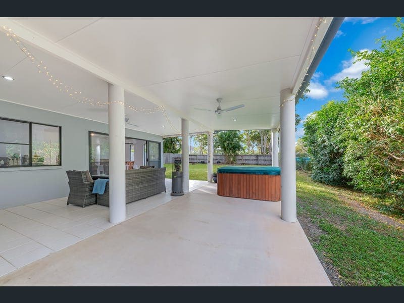4 Sanctuary Avenue, Jubilee Pocket — photo 1 of 5