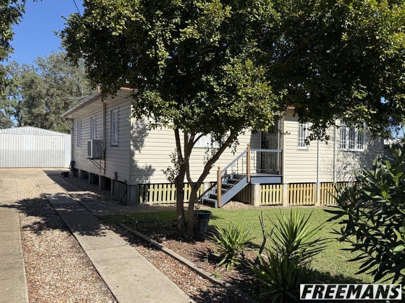 10 Bunker Avenue, Nanango — photo 1 of 5