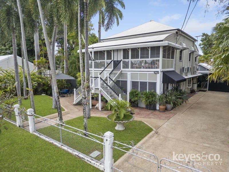 4 Sixth Avenue, South Townsville — photo 1 of 5