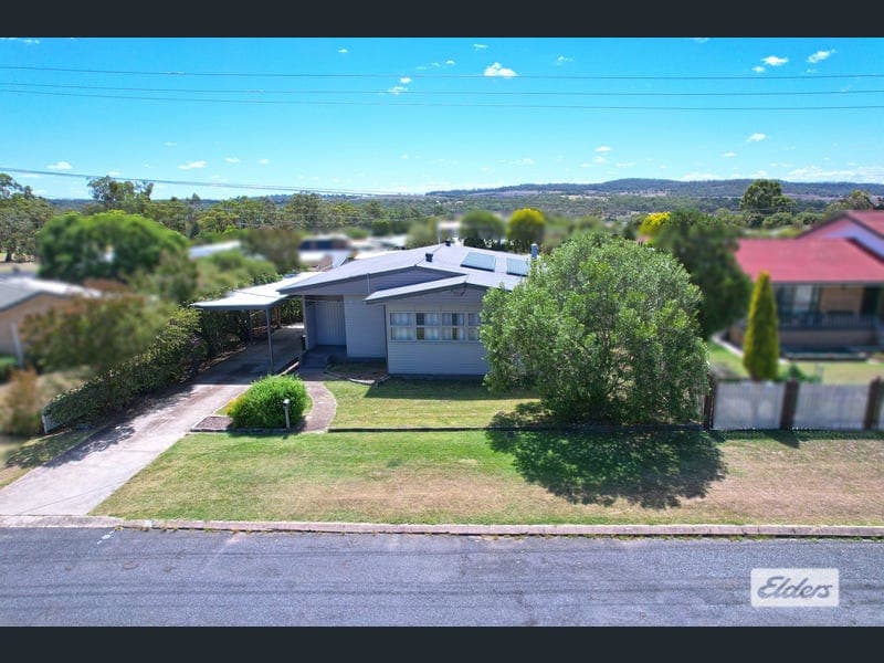 63 Hawker Road, Warwick — photo 1 of 5