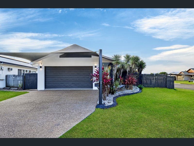 39 Kinnardy Street, Burdell — photo 1 of 5