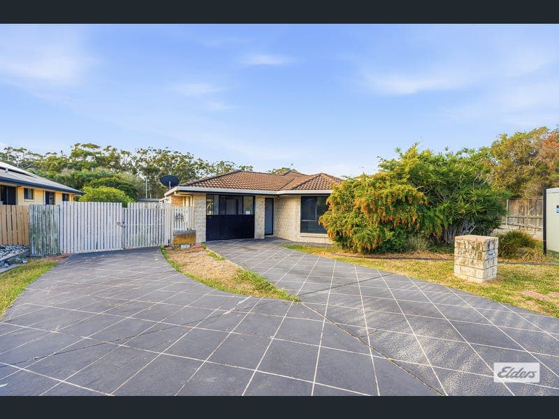 14 Pioneer Drive, Kin Kora — photo 1 of 5