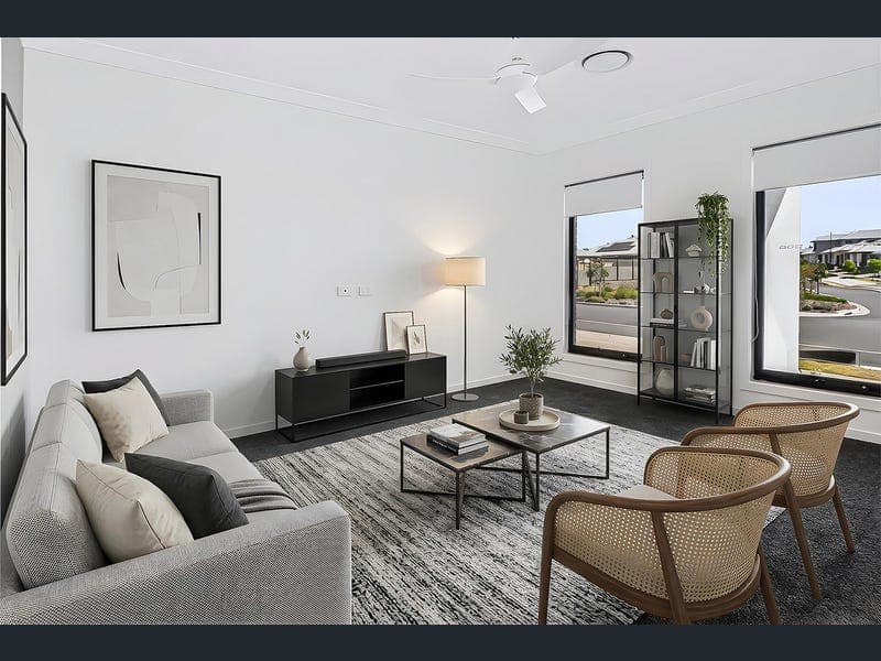 50 Ashwin Avenue, White Rock — photo 1 of 5