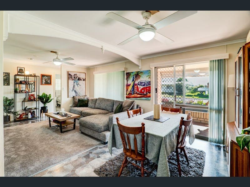 10 Dwyer Street, Gatton — photo 1 of 5