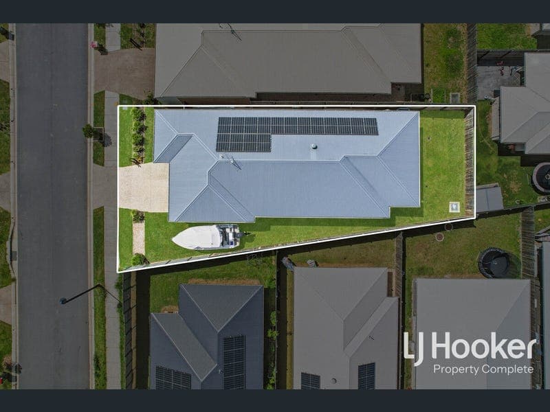 10 Creaghe Street, Park Ridge — photo 1 of 5