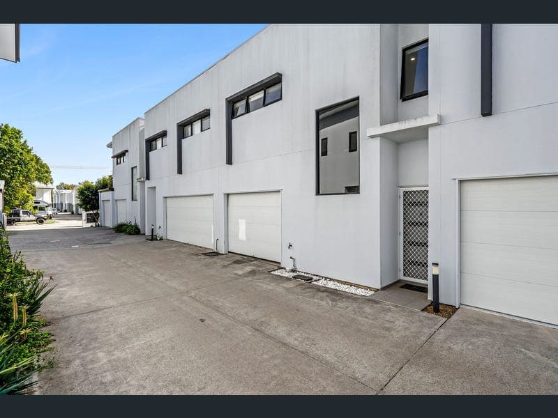 4/17 David Street, Burpengary — photo 1 of 5