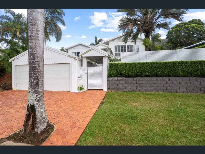 9 Southerden Drive, Mooroobool — photo 1 of 5
