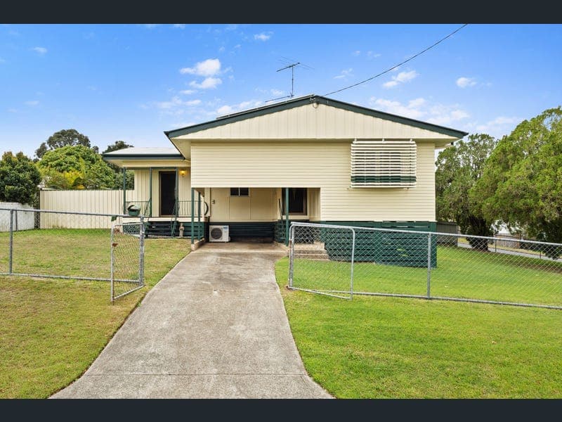8 James Street, Beaudesert — photo 1 of 5
