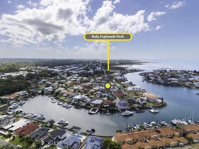 17 Cayman Crescent, Ormiston — photo 1 of 5