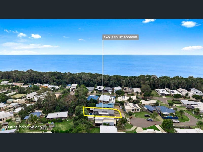 7 Aqua Court, Toogoom — photo 1 of 5