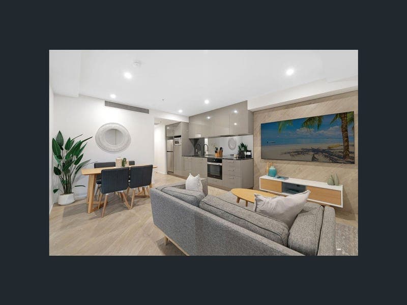 1705 'Avalon'/4 Wahroonga Place, Surfers Paradise — photo 1 of 5