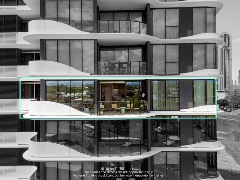 808/180 Marine Parade, Labrador — photo 1 of 5