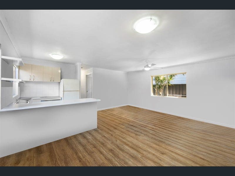30 Jones Street, Mooloolah Valley — photo 1 of 5