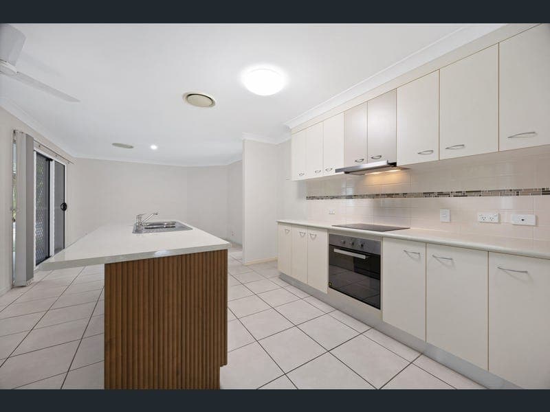 3 Karloom Close, Kirkwood — photo 1 of 5