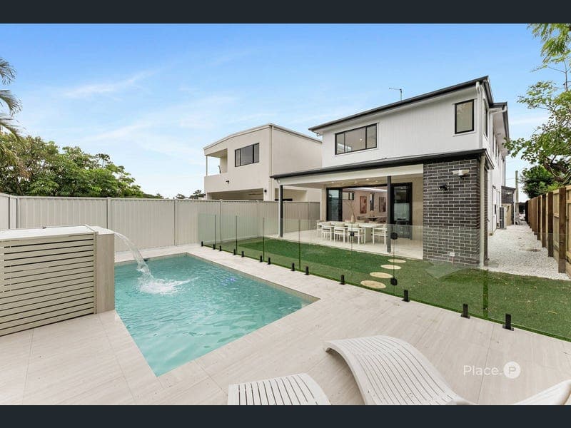 194 Samford Road, Enoggera — photo 1 of 5
