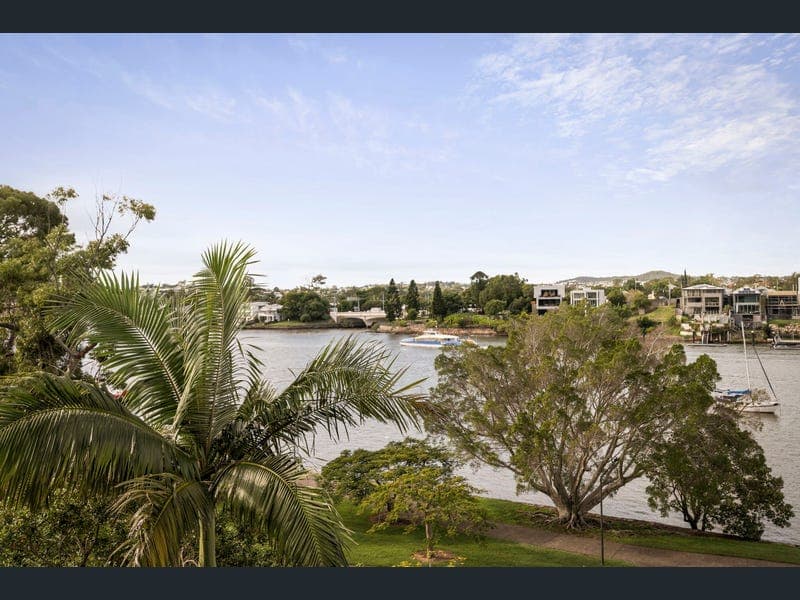 7/102 Oxlade Drive, New Farm — photo 1 of 5