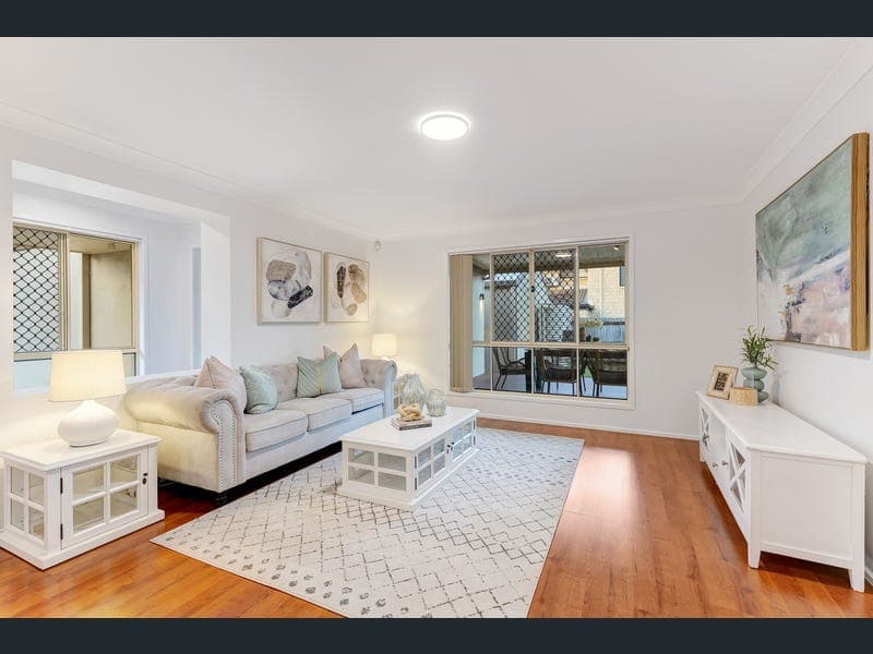 7 Cocoparra Crescent, Parkinson — photo 1 of 5