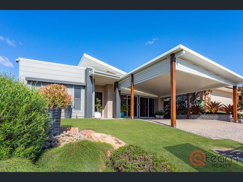 2 Sovereign Drive, Deebing Heights — photo 1 of 5
