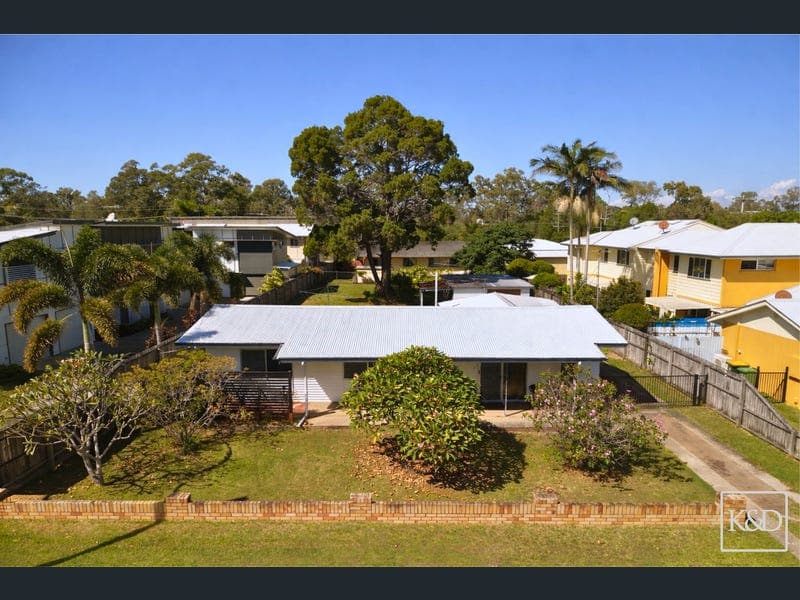 12 Hall Avenue, Bongaree — photo 1 of 5