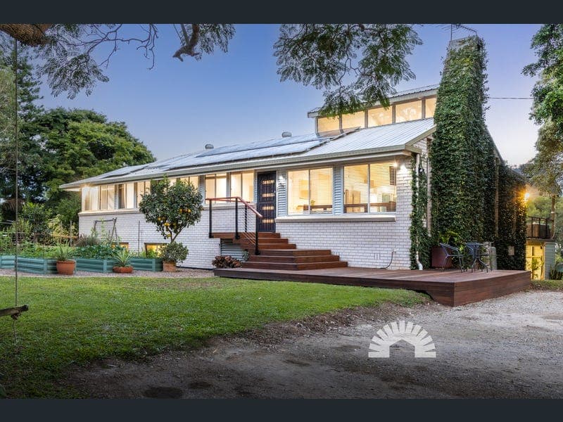 54 Wade Road, Bellmere — photo 1 of 5
