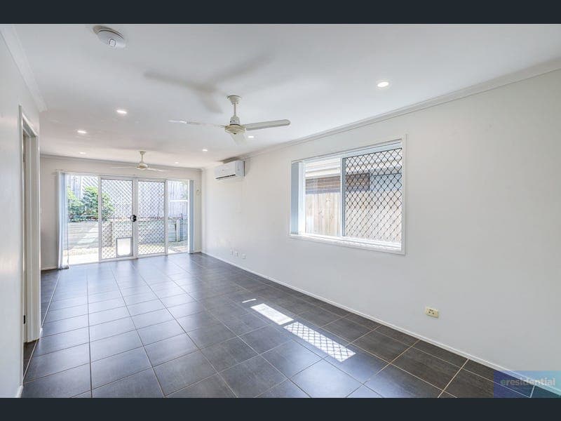 2/9 Babich Court, Holmview — photo 1 of 5
