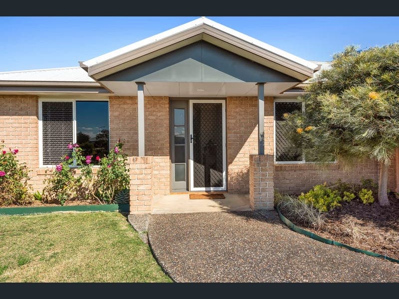 19 Diggers Drive, Dalby — photo 1 of 5