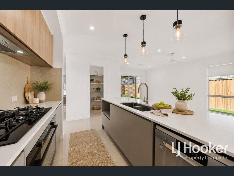 16 Hamersley Road, Yarrabilba — photo 1 of 5