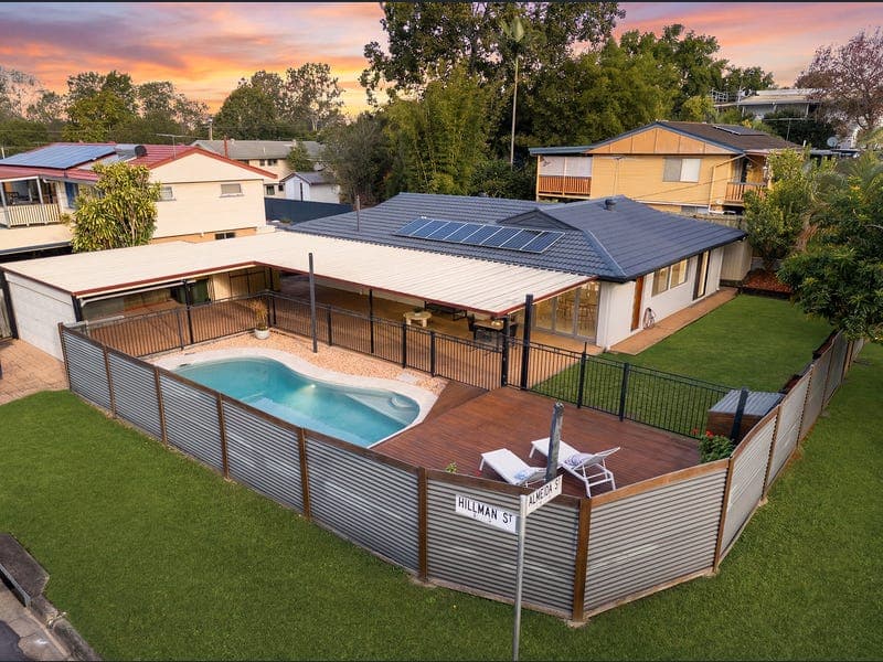 6 Hillman Street, Indooroopilly — photo 1 of 5