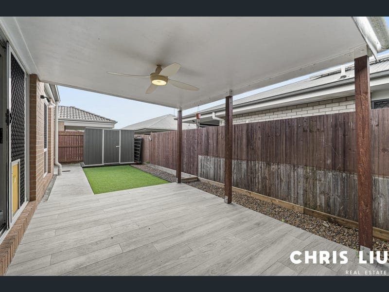 11 Copal Drive, Logan Reserve — photo 1 of 5
