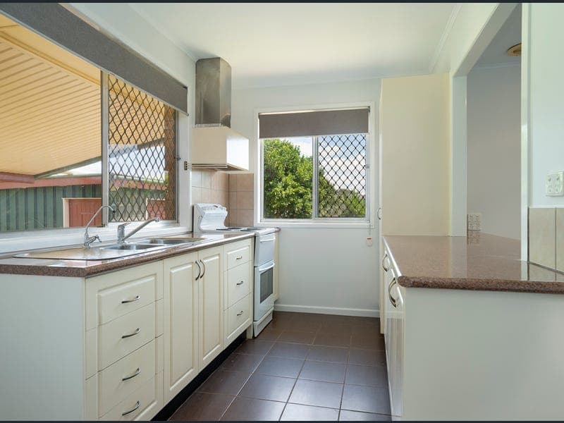 11 Wieck Street, Newtown — photo 1 of 5