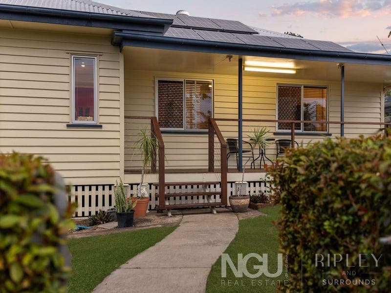 47 Alice Street, Silkstone — photo 1 of 5