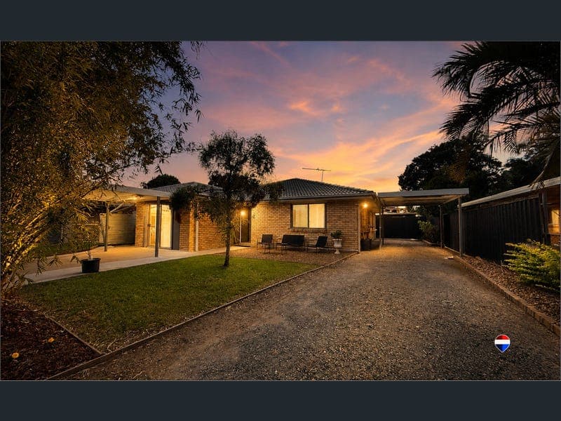 24 Nash Court, Caboolture — photo 1 of 5