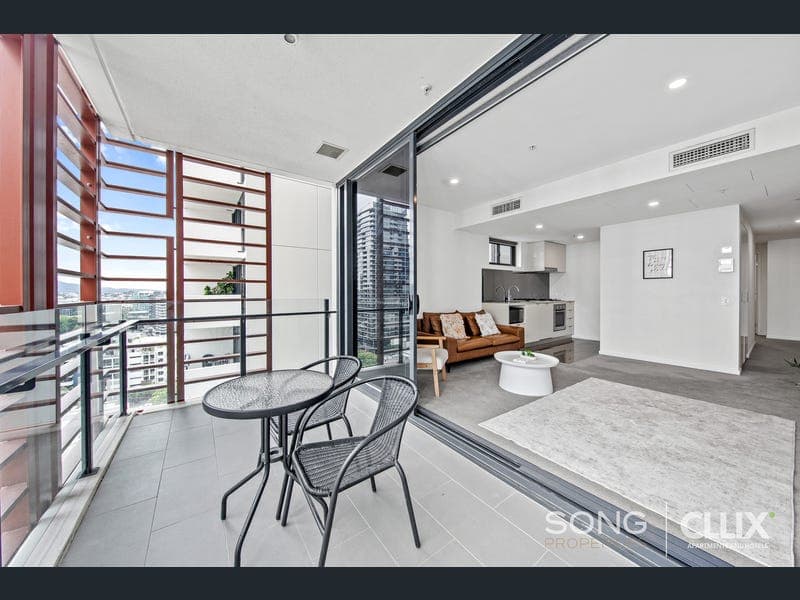 21509/28 Merivale Street, South Brisbane — photo 1 of 5