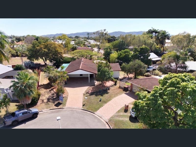 15 Norwich Court, Kirwan — photo 1 of 5