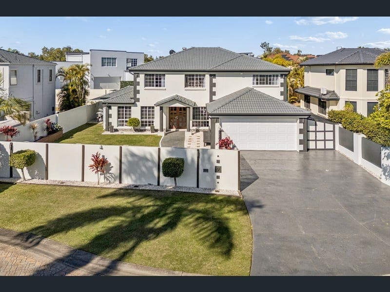 9 Tranquility Circuit, Helensvale — photo 1 of 5