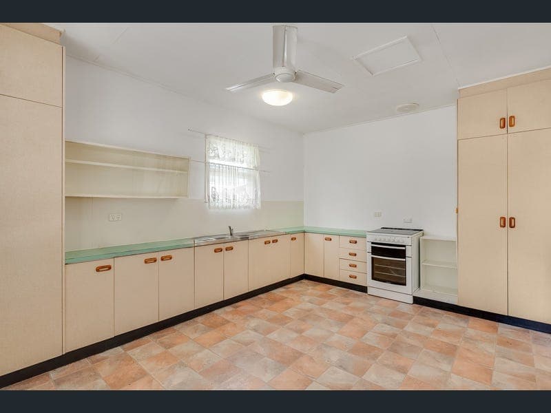 30 Red Hill Road, Gympie — photo 1 of 5