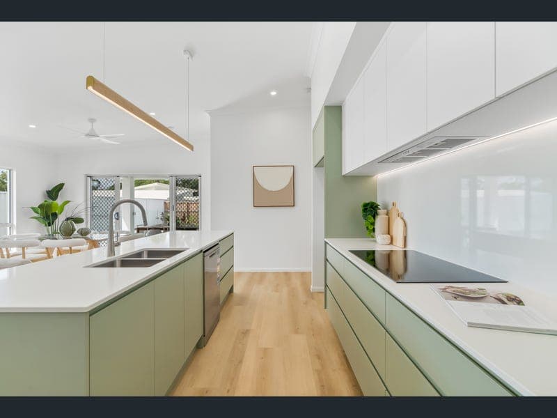 30 Coral Crescent, Kewarra Beach — photo 1 of 5