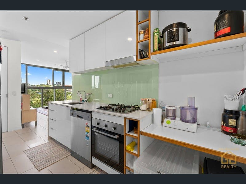 603/66 Manning Street, South Brisbane — photo 1 of 5